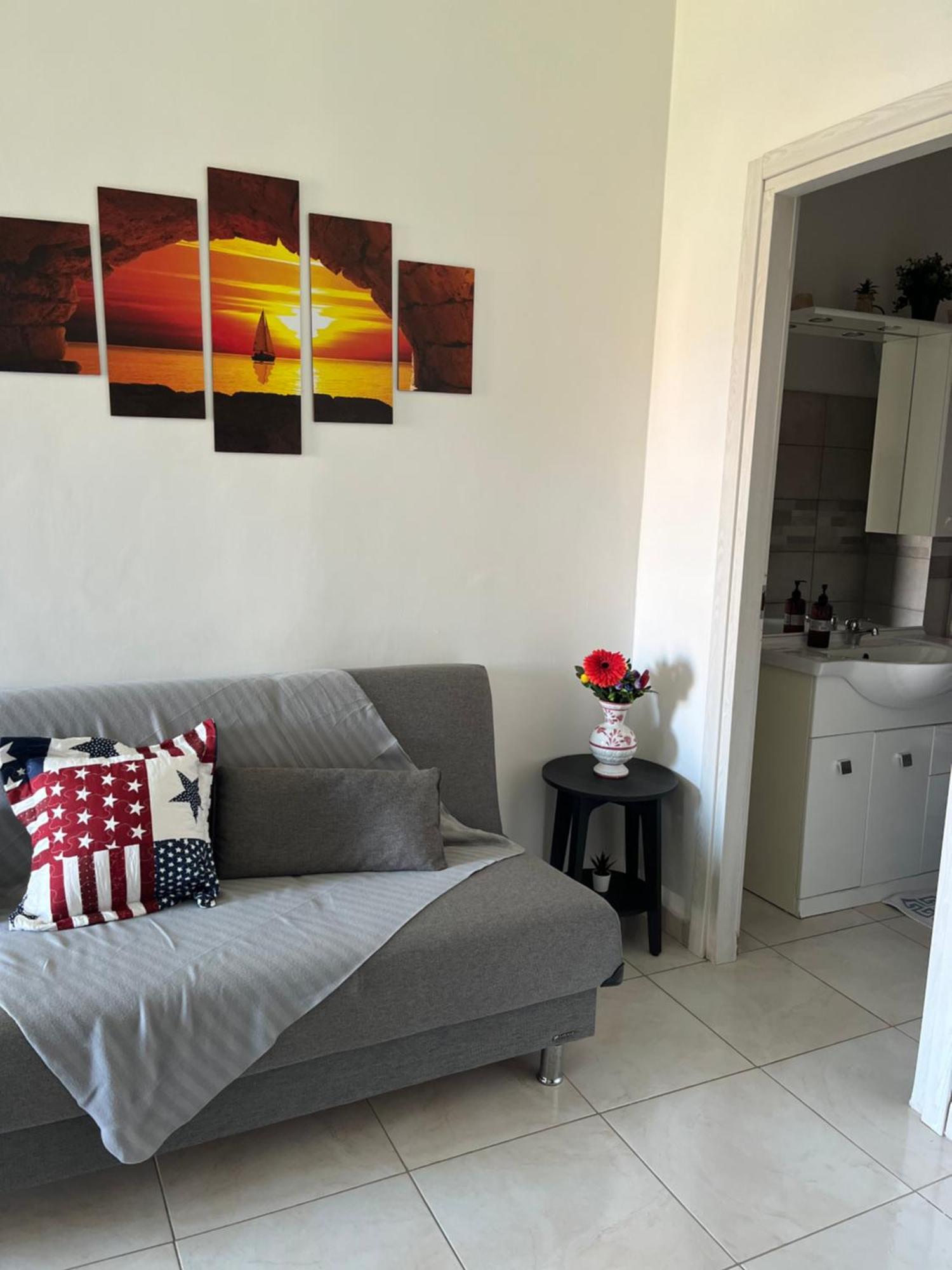 Monolocale Rosy Apartment ฟิวมิชีโน ภายนอก รูปภาพ