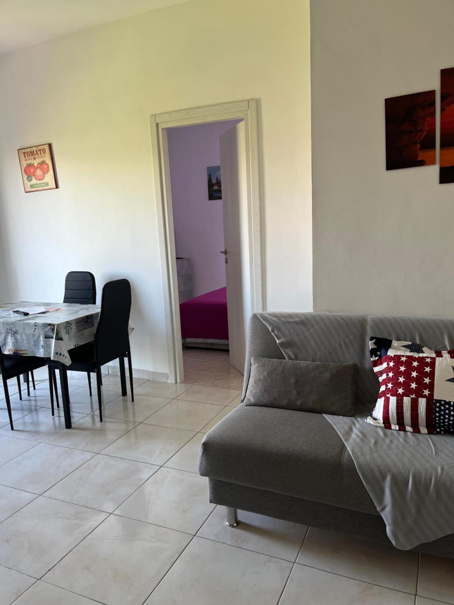 Monolocale Rosy Apartment ฟิวมิชีโน ภายนอก รูปภาพ